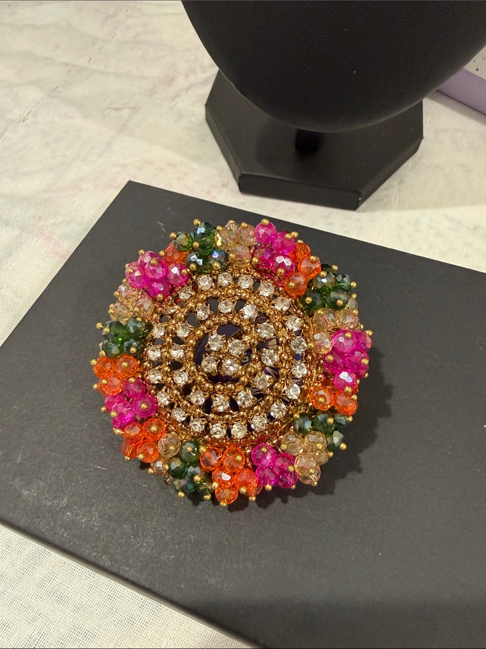 Oversized statement ring multicolored